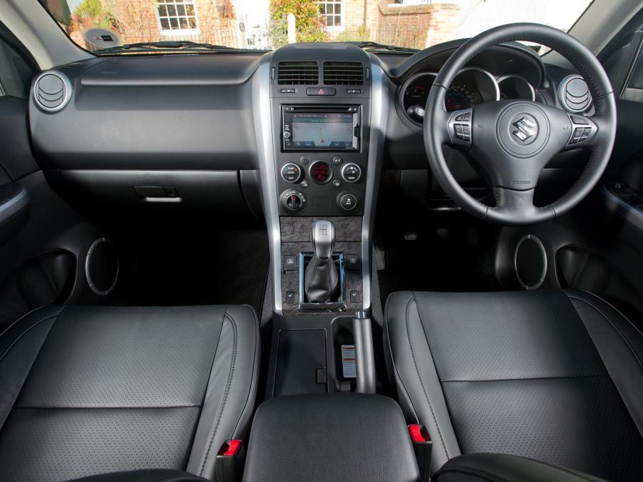  Suzuki Grand Vitara 5-Door 2012 года  (UK) (фото 2 из 5)
